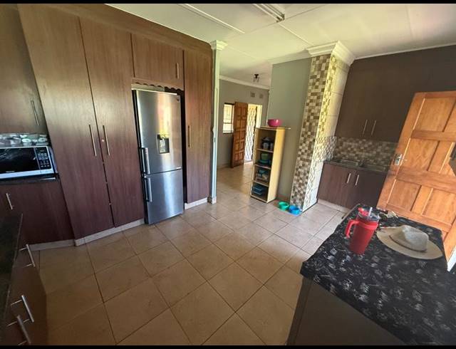 3 BEDROOM HOUSE FOR SALE IN VANDERBIJLPARK SE 1